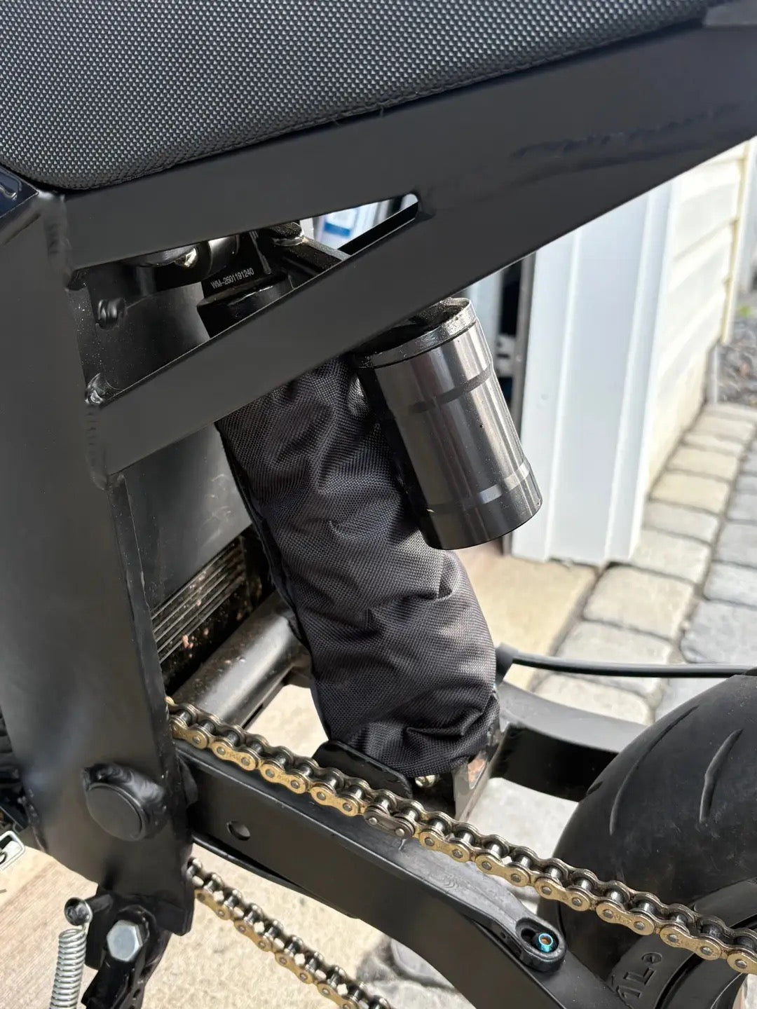 Tuttio / Yozma Rear Shock Cover