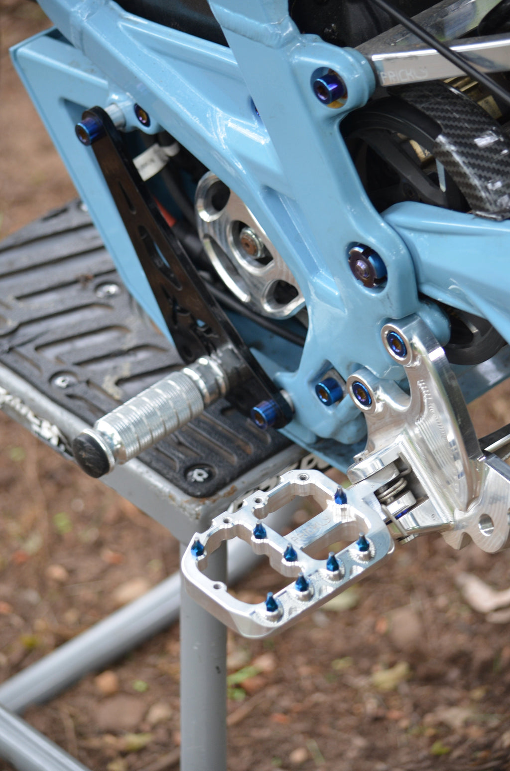 Surron LBX Shift Lock & Bracket