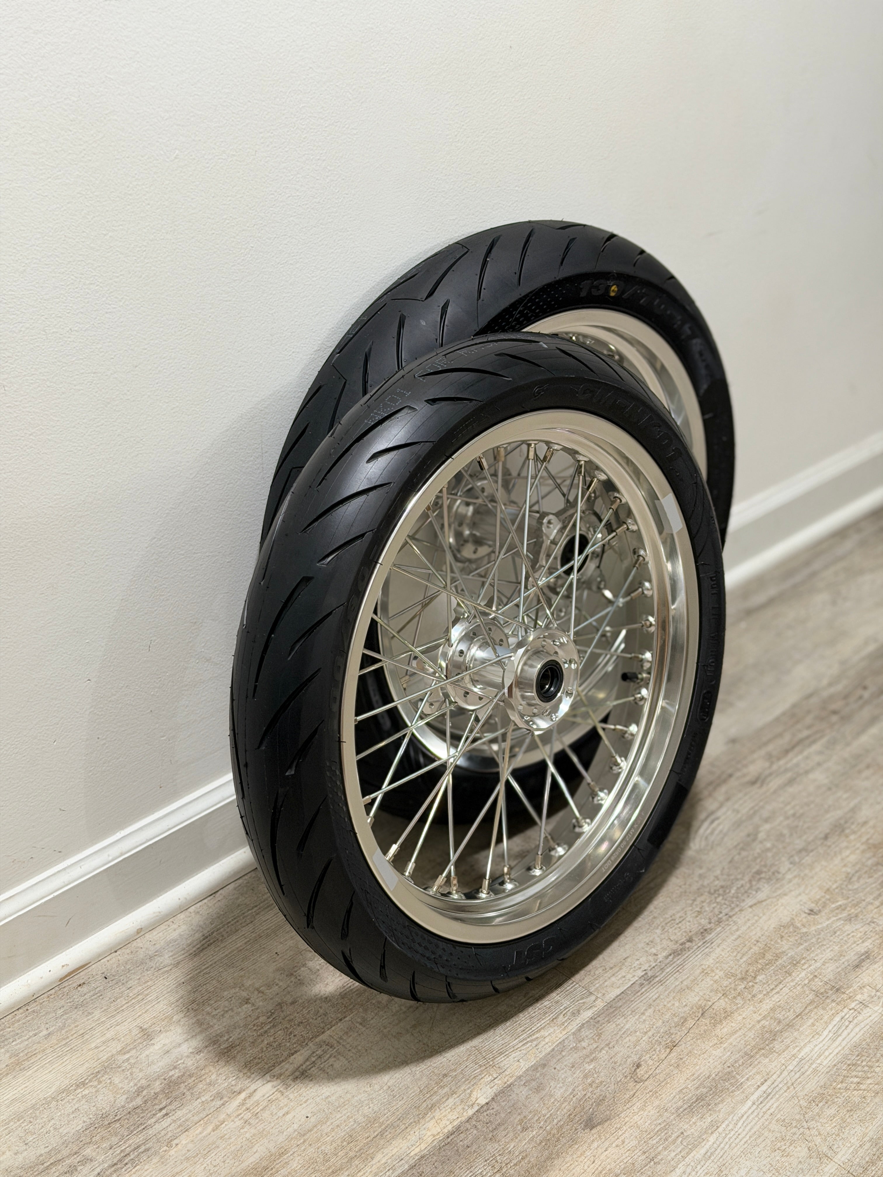 Chrome Ultra bee Supermoto Wheelset